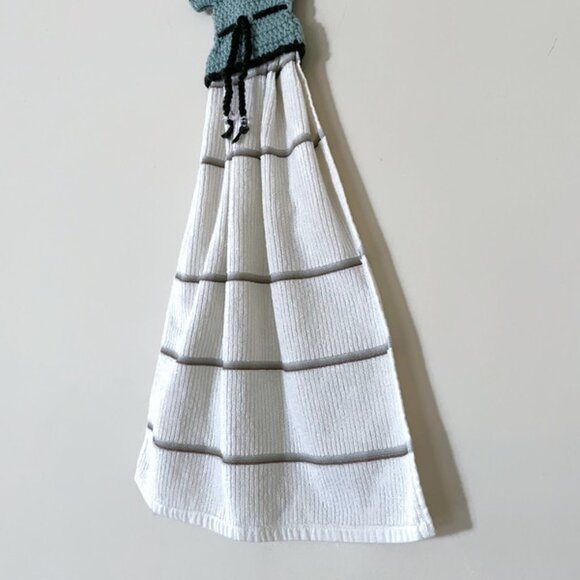 Handmade Dress Hand Towel, Crochet Farmhouse Decor, Handmade Tea Towel - Picture 3 of 9